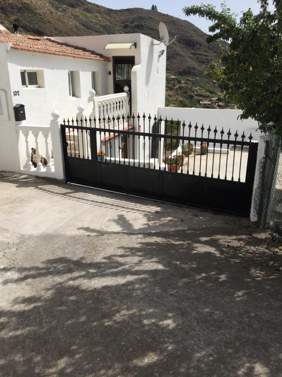 Property building, Mountain view
