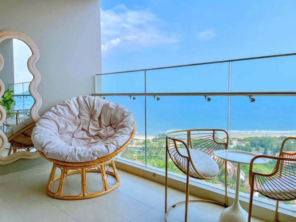 View (from property/room), Balcony/Terrace, Sea view