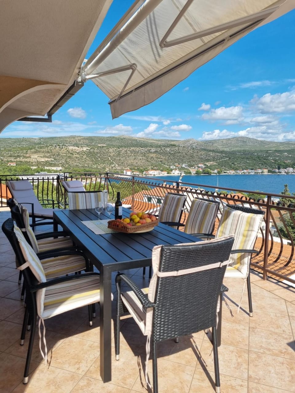 View (from property/room), Balcony/Terrace