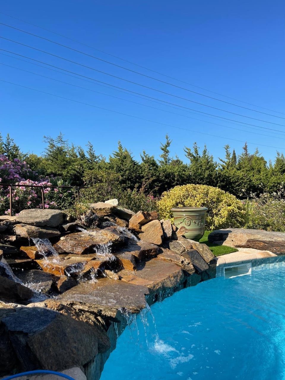 Swimming pool