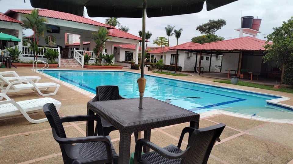 Swimming pool