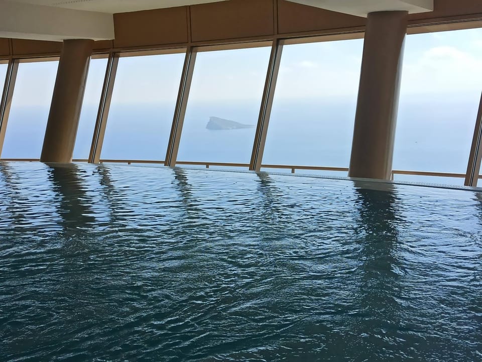 Natural landscape, City view, Sea view, Swimming pool, Sunrise
