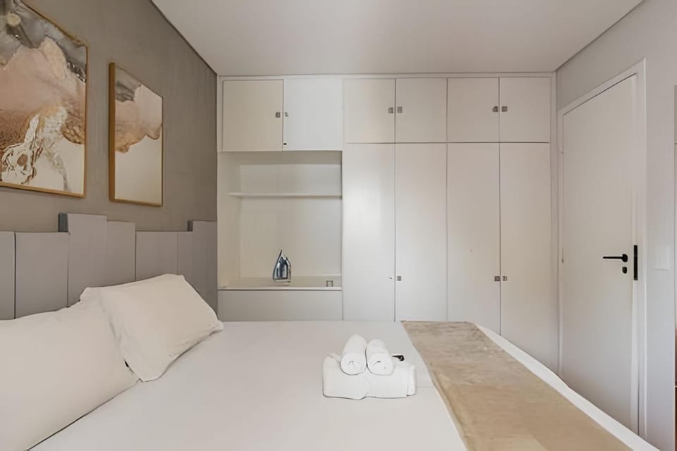 Bed, Photo of the whole room, Bedroom, towels, wardrobe