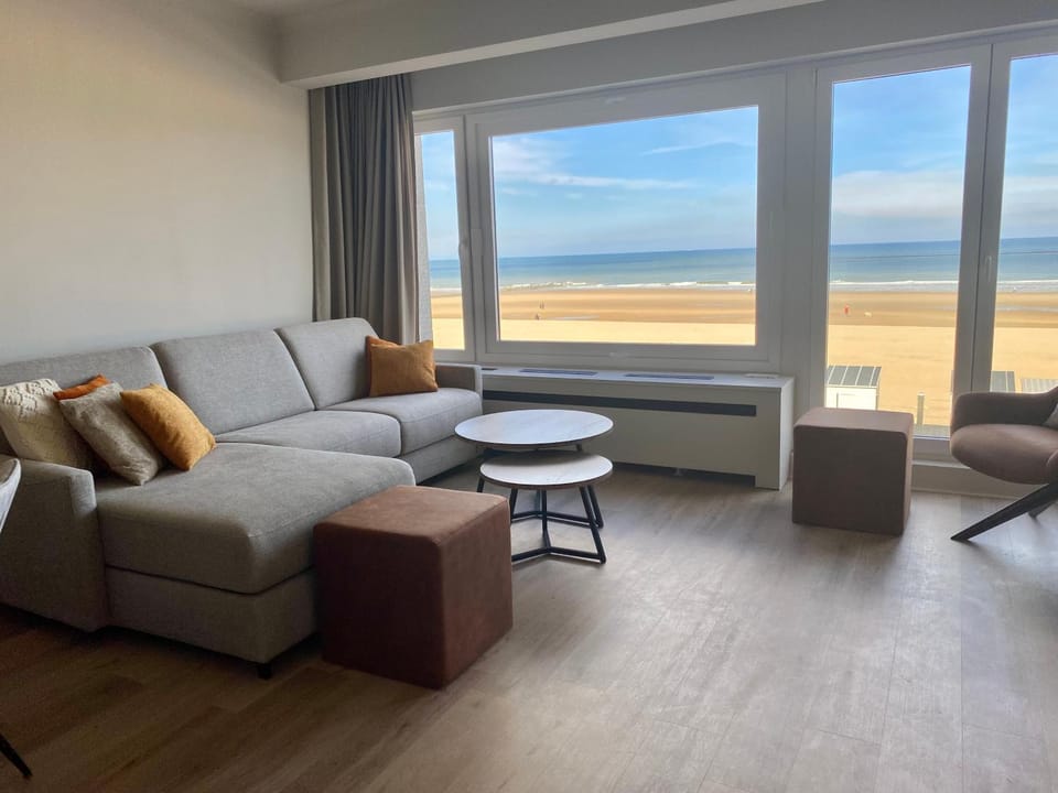 Seating area, Sea view