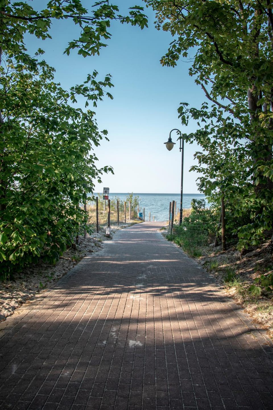 Day, Neighbourhood, Beach