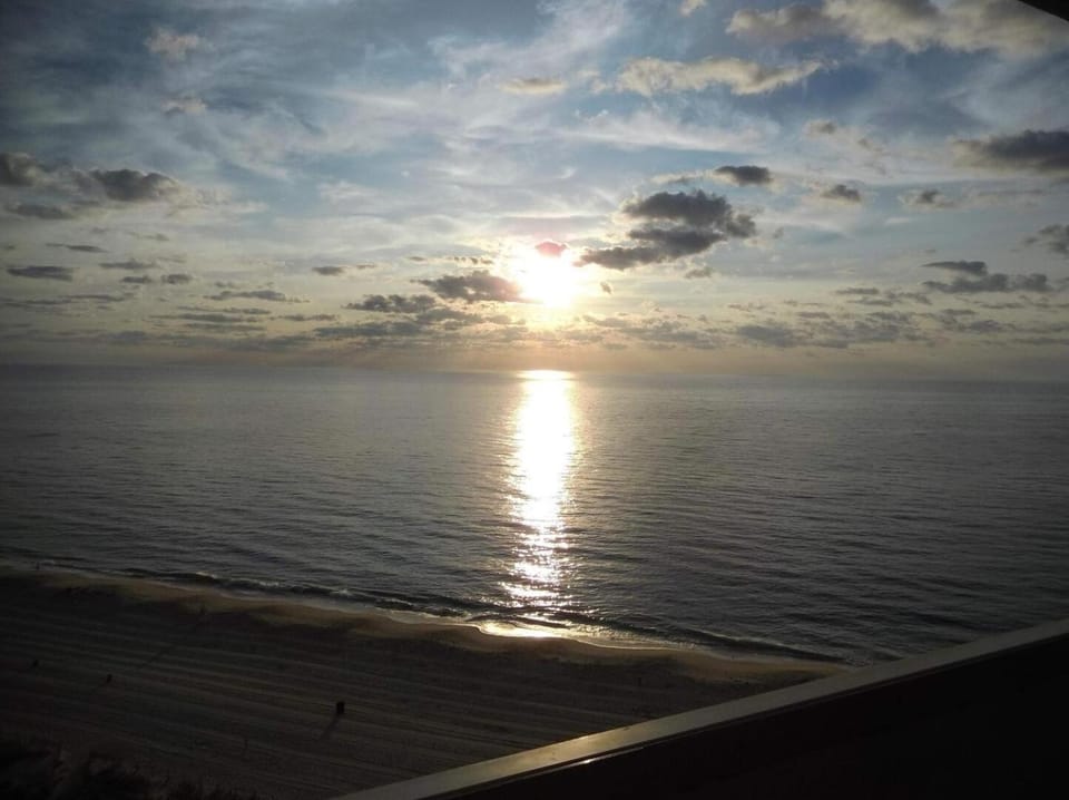 Atlantis 1608 condo Apartment in Ocean City