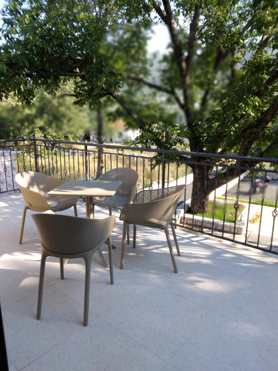 Balcony/Terrace, Garden view