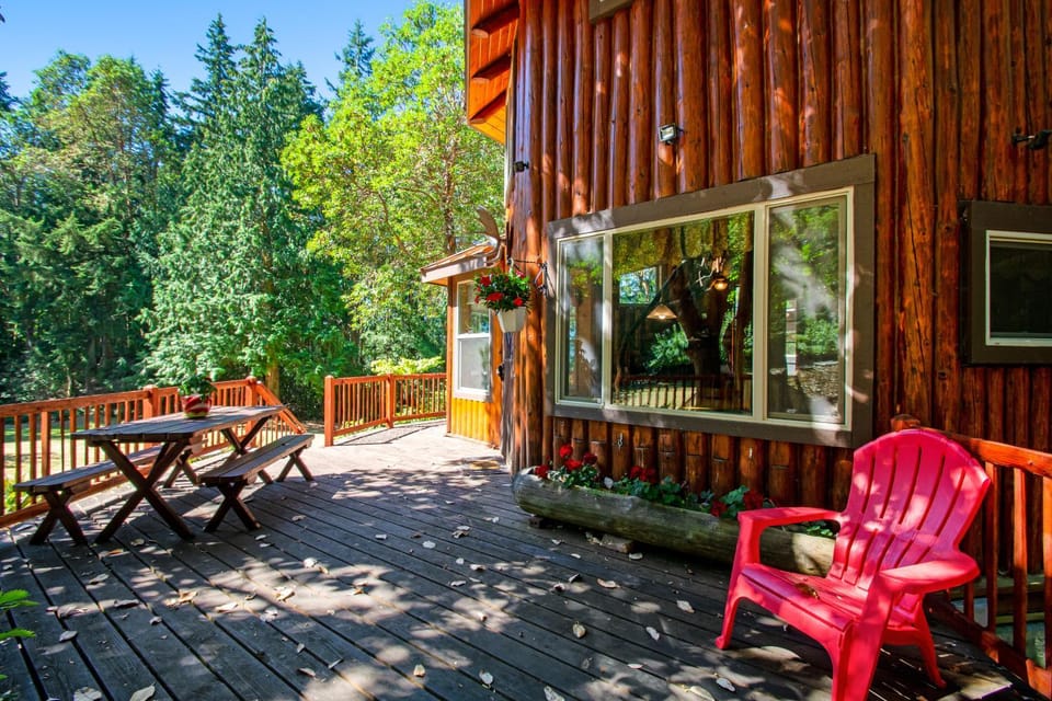 Gummy Bear House in Puget Sound