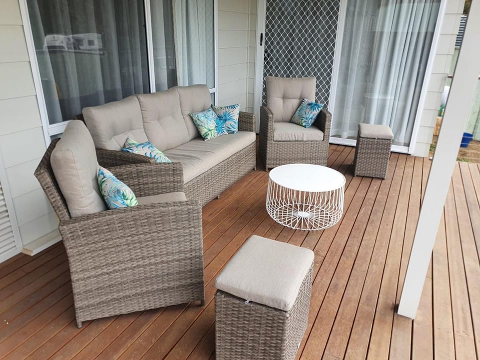 Balcony/Terrace, sunbed