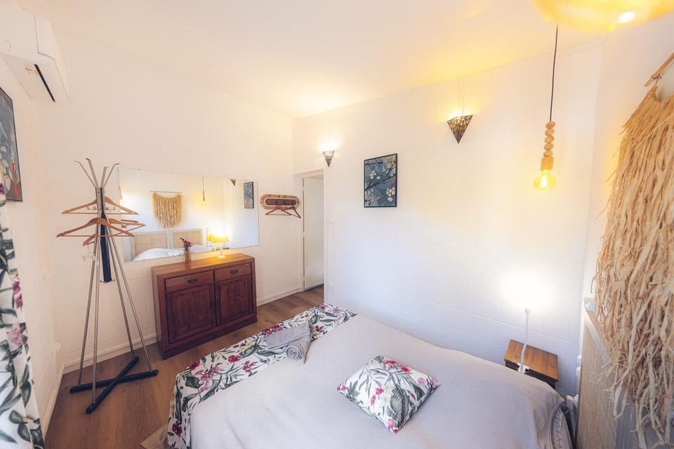 Bed, Bedroom, wardrobe