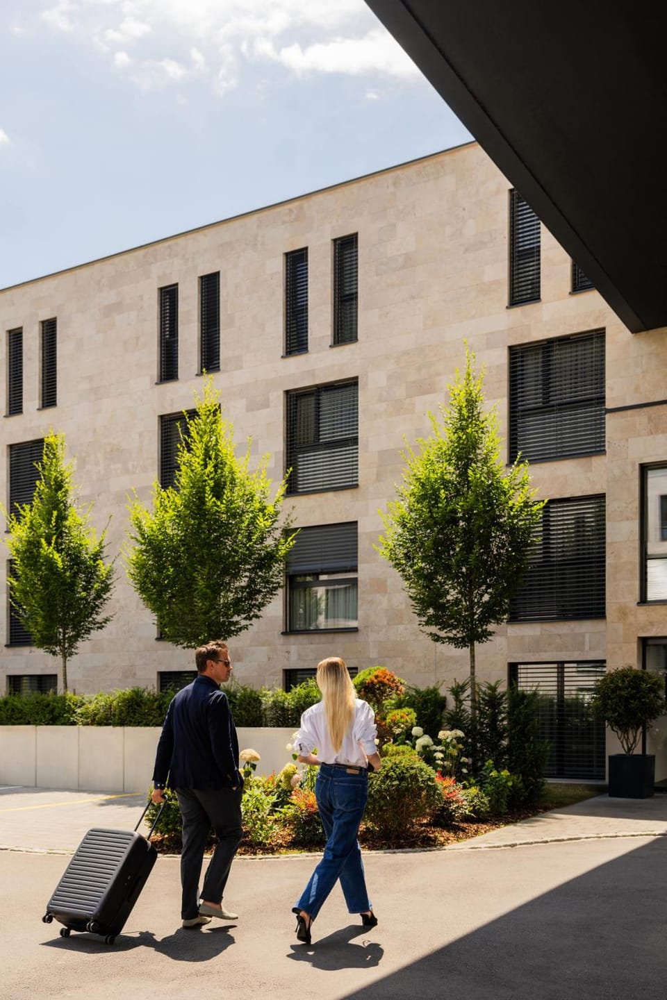 Property building, Facade/entrance