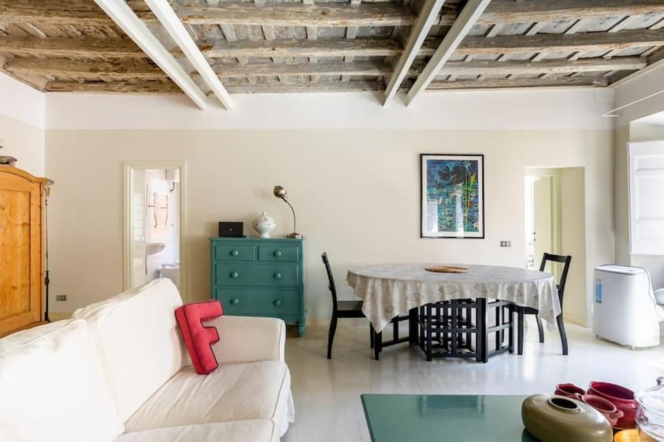 Best Authentic Apartment Monti 5 mins from Colosseum Apartment in Rome