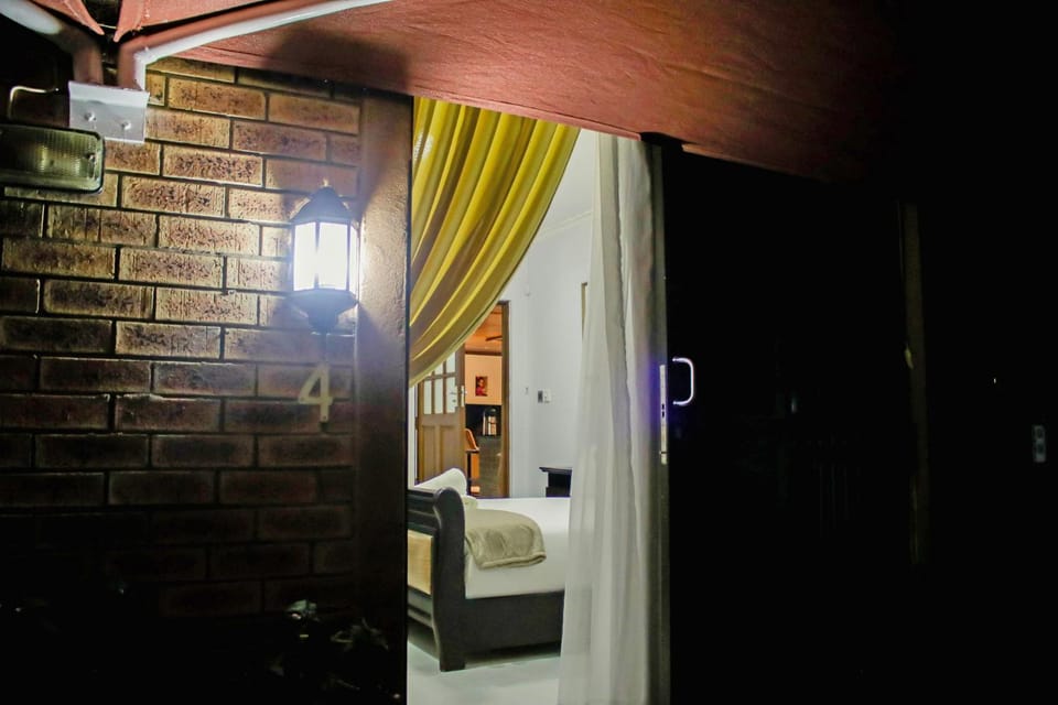 Pitikwe Hill Guesthouse Bed and Breakfast in North West, South Africa