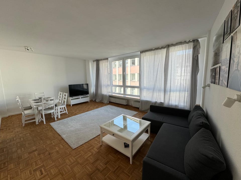 Living room, Photo of the whole room, Seating area