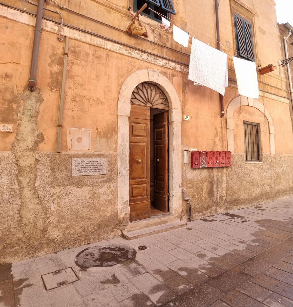 Property building, Facade/entrance