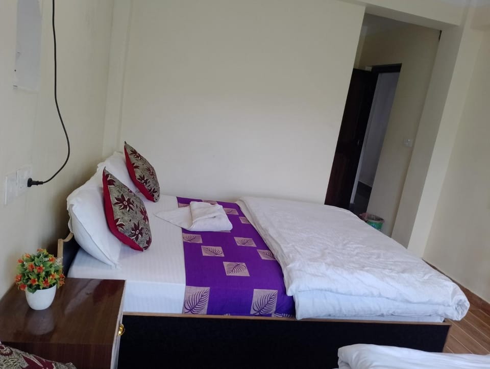 Shower, Toilet, BBQ facilities, Bathroom, Street view, towels