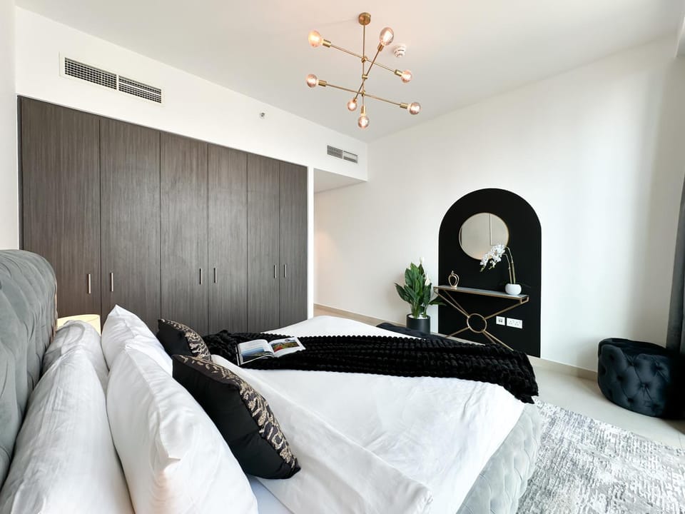 Stylish 2 Bedroom Dior-Inspired Apartment Connected to Dubai Mall Apartment in Dubai