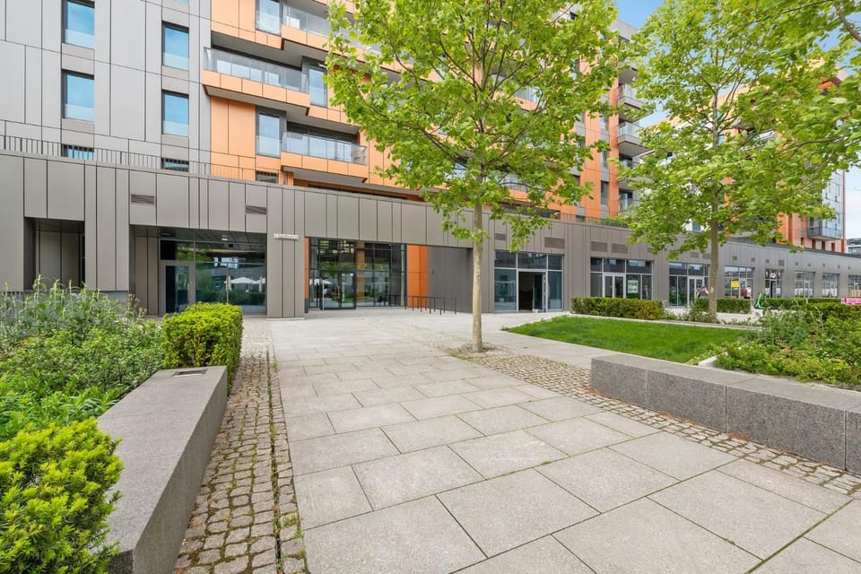 Property building, Off site, Day, On site, Garden view, Area and facilities, Area and facilities, Location