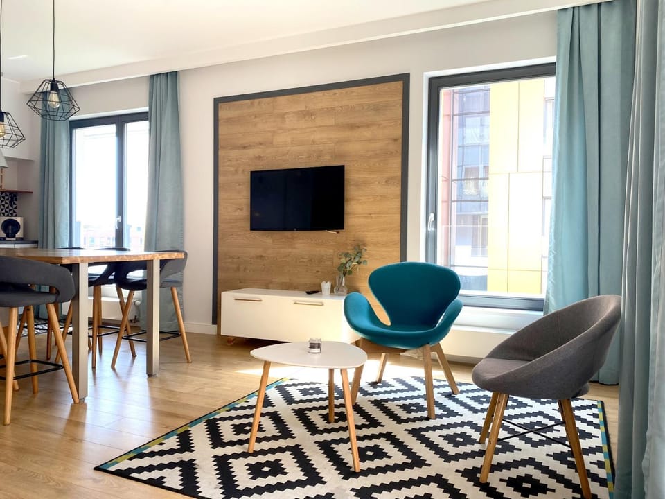 TV and multimedia, Living room, Seating area, Dining area, Area and facilities