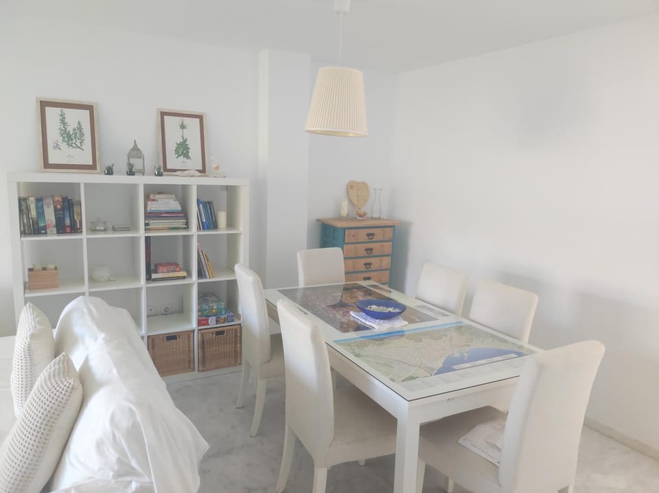 LUZ BLANCA-Wifi-Beach-Parking Apartment in Malaga