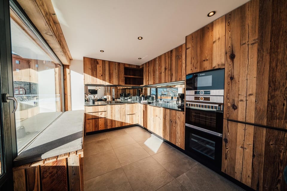 pet friendly, kitchen