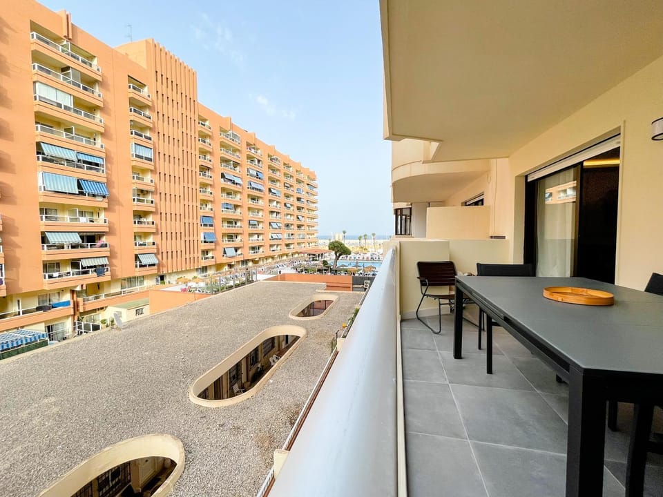 Balcony/Terrace, Pool view, Sea view