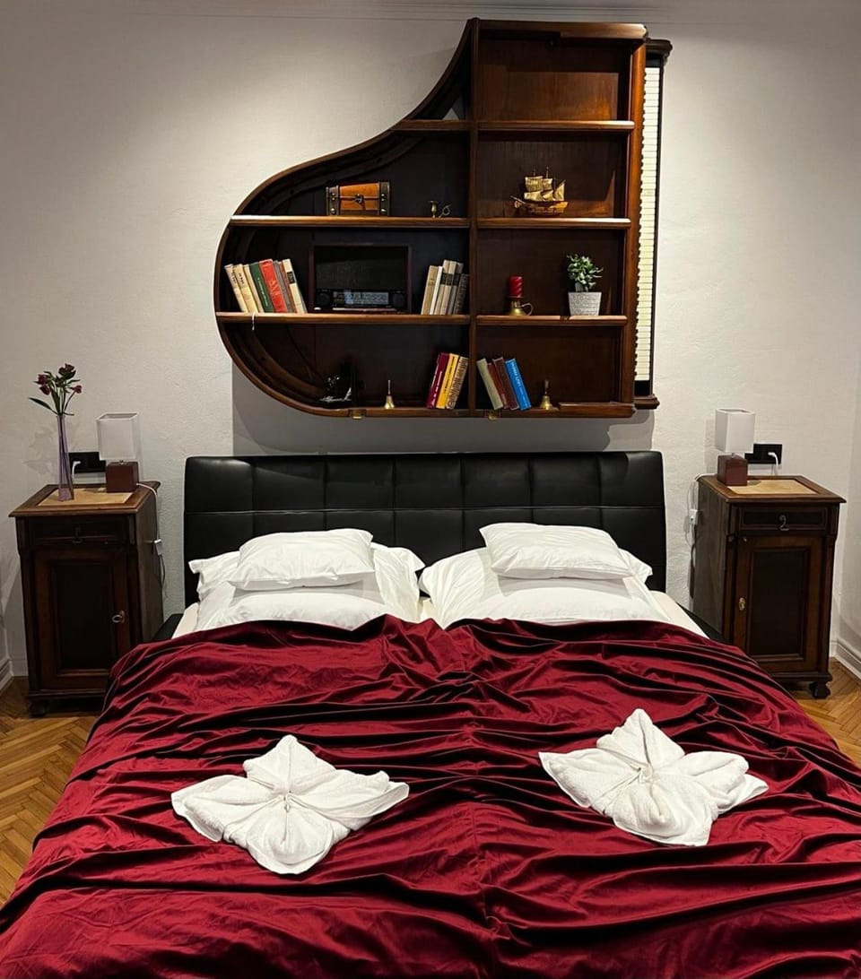 Bed, Library, Bedroom