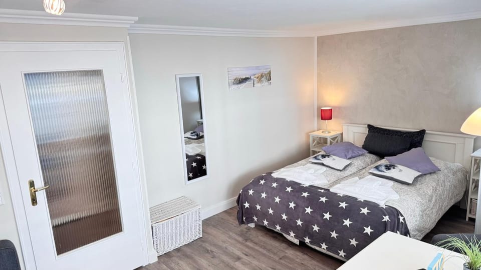 10-105, sehr Strandnah, im Herzen Westerlands, Westbalkon, 1 Zi Apartment in Westerland