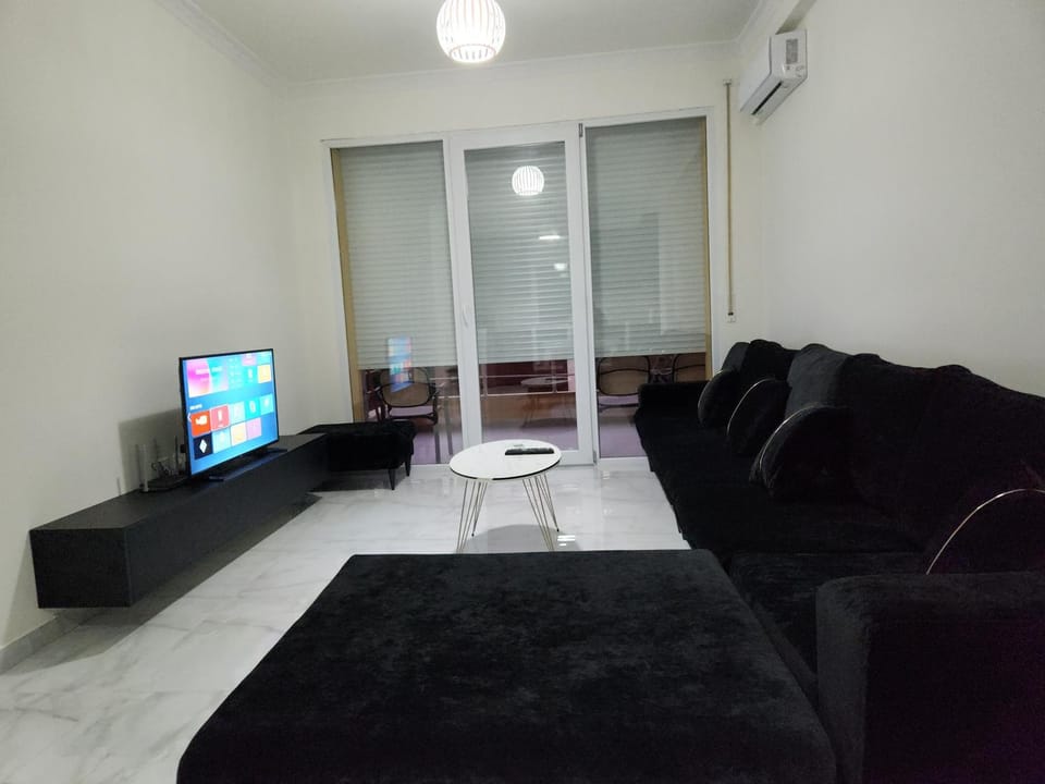 Modern Apartment 100 m from beach,Marina bay luxury resort Apartment in Vlorë