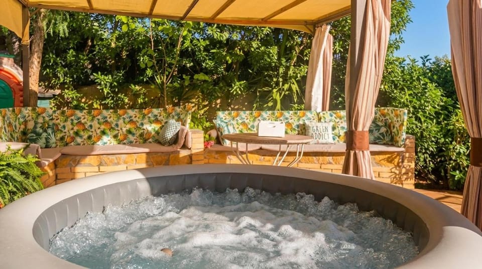 Villa Sitges Ilusión 15 minutes by car from Sitges Sleeps 16 people XXL swimming pool Villa in Garraf
