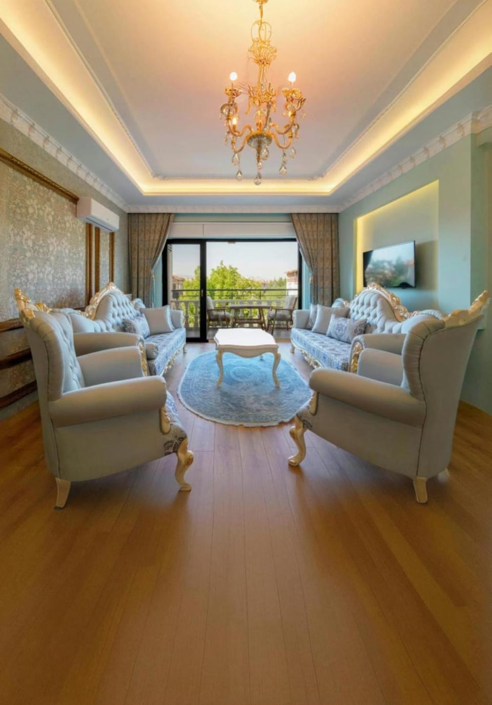 TV and multimedia, Living room, Photo of the whole room, Seating area