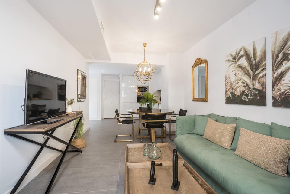 TV and multimedia, Living room, Seating area