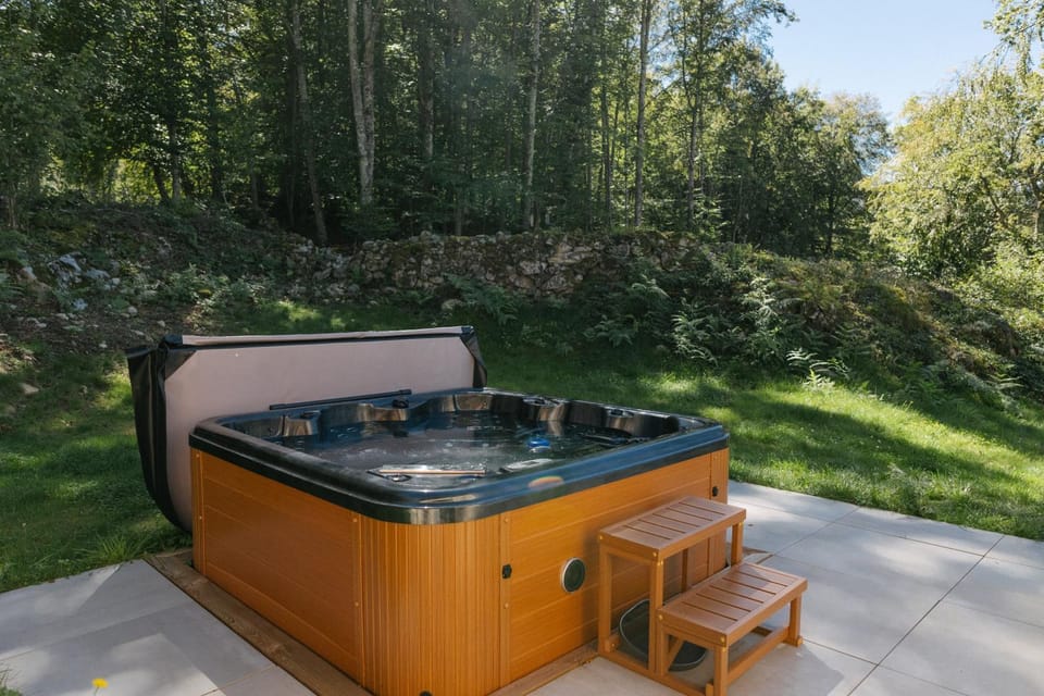 Natural landscape, Spa and wellness centre/facilities