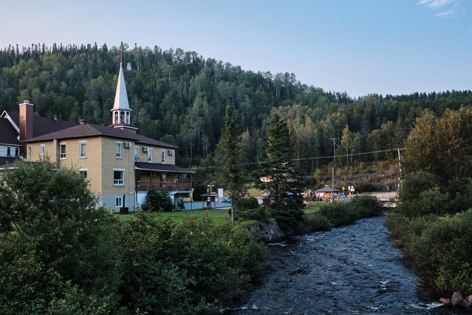 Property building, Nearby landmark, Natural landscape, City view, Mountain view, River view