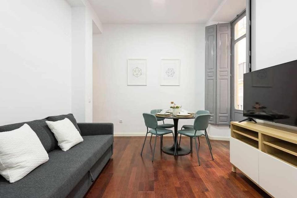 Communal lounge/ TV room, TV and multimedia