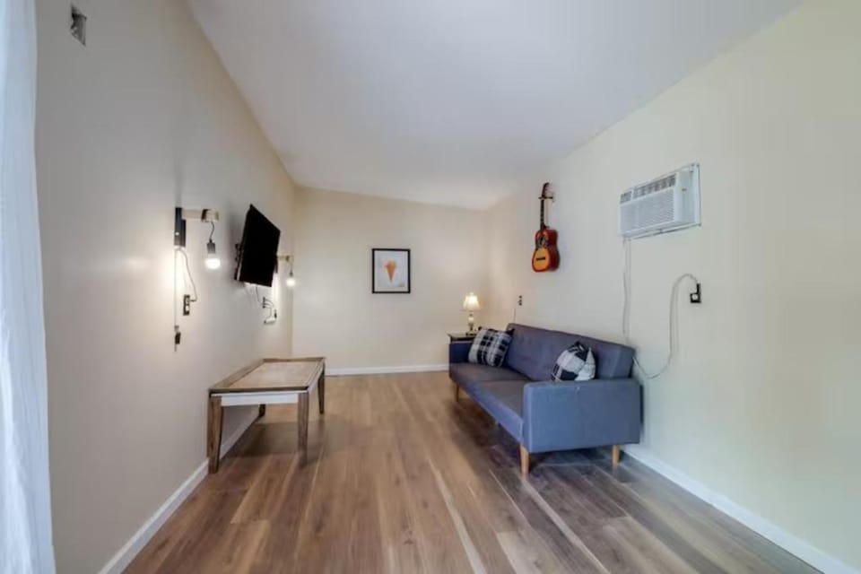 Bed, TV and multimedia