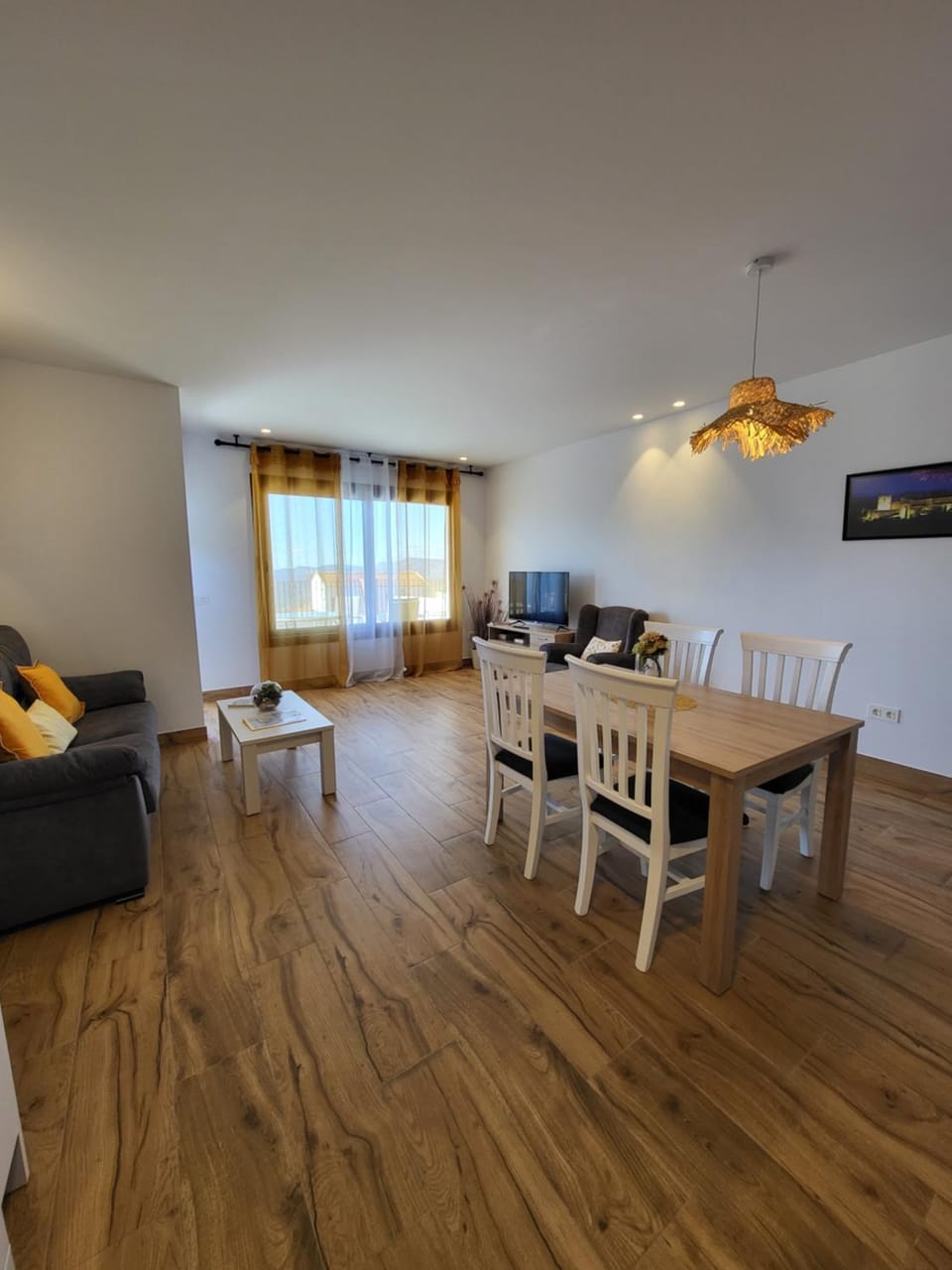 Living room, Dining area