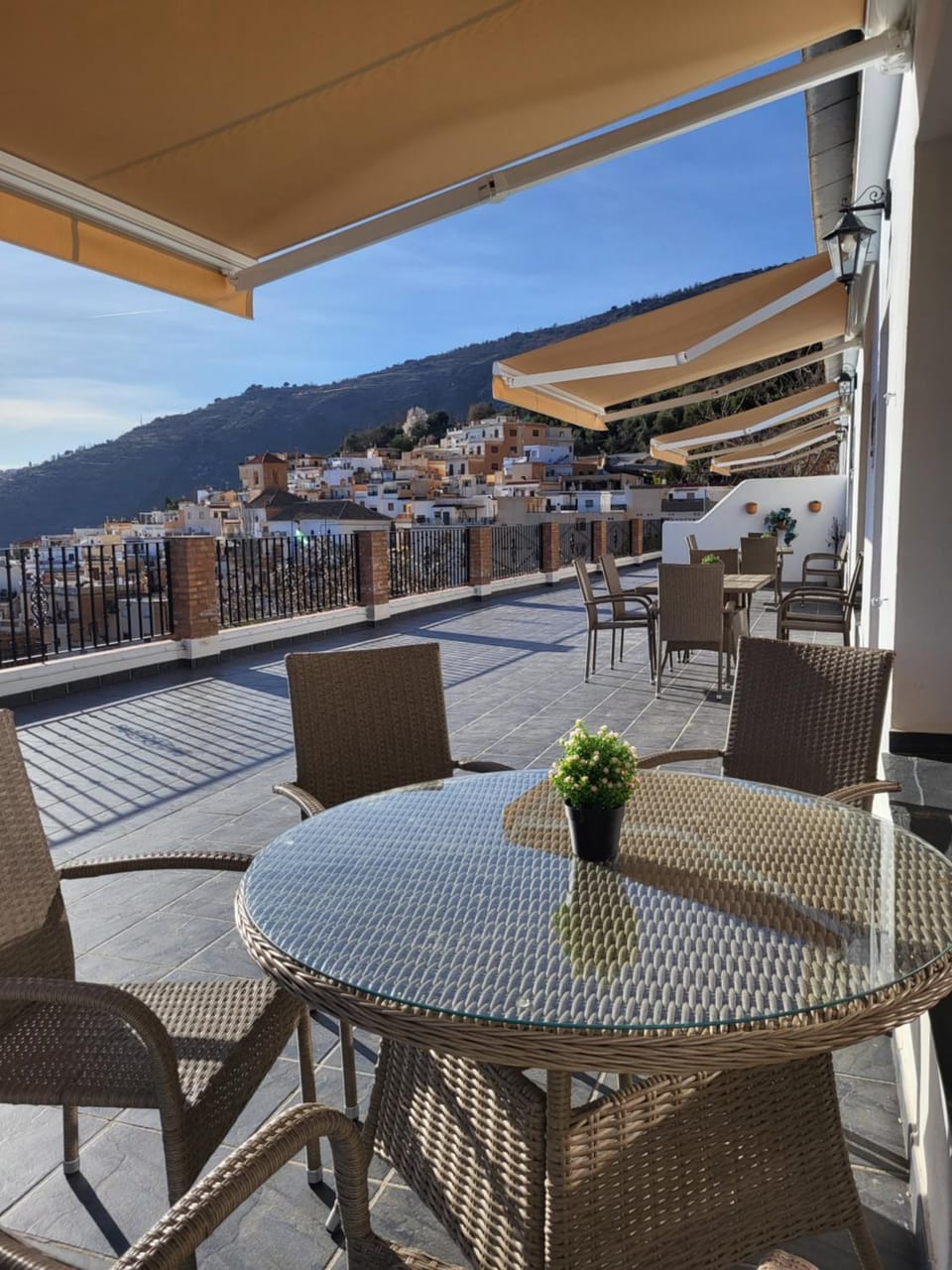 Balcony/Terrace, Mountain view