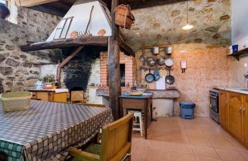 Casa do Ceira House in Coimbra District, Portugal