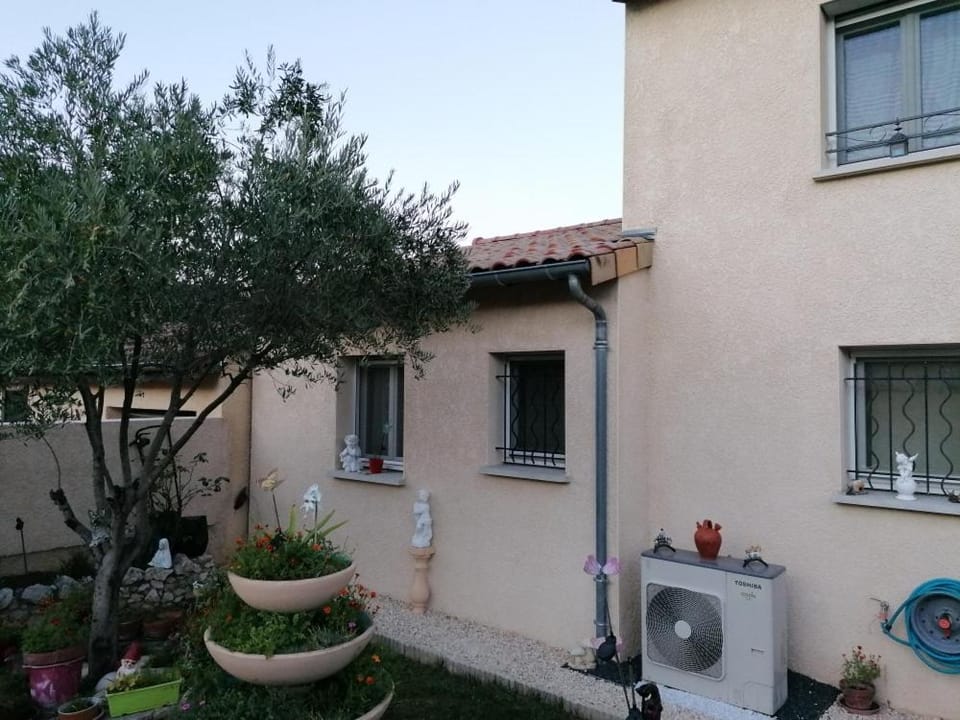Garden, Balcony/Terrace, dryer