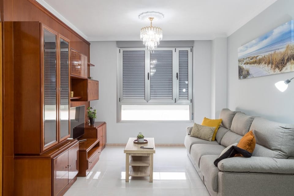 Flatguest Las Canteras Beach 10 + Wifi + 5 Pax Apartment in Las Palmas de Gran Canaria