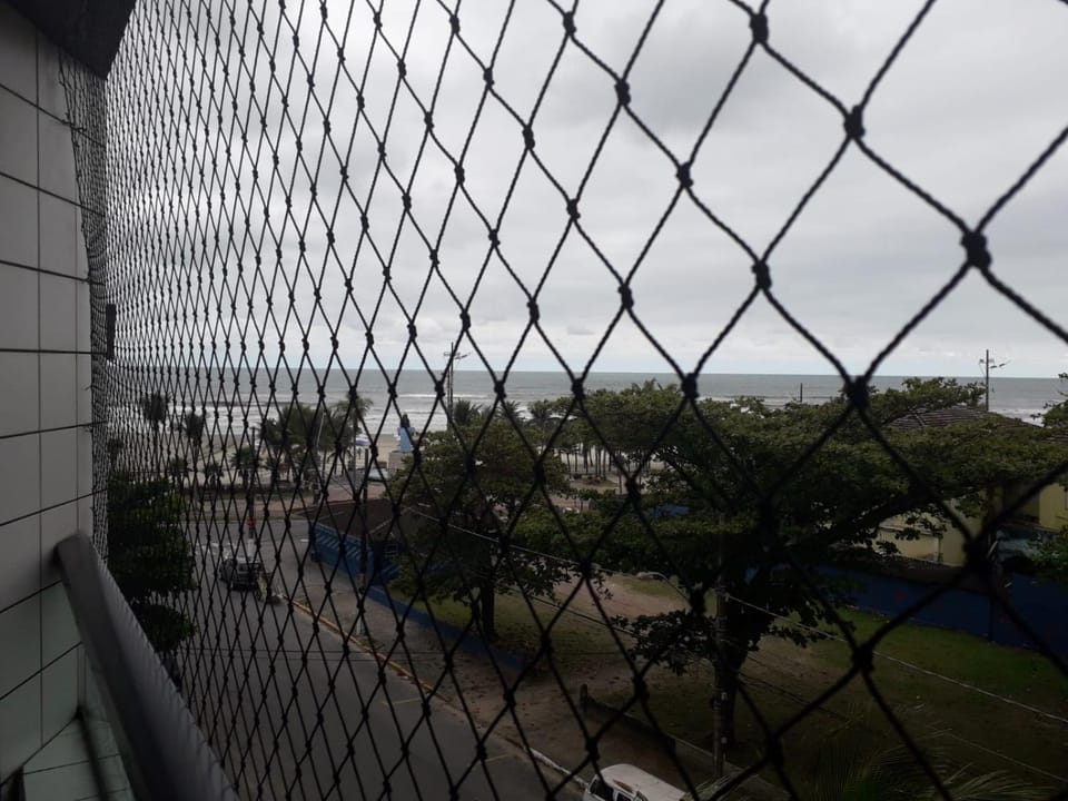 Apto Beira Mar Praia Mirin Apartment in State of São Paulo