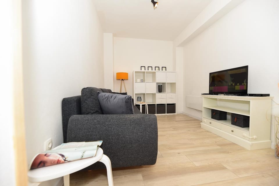 Apartman u atraktivnoj kuci u nizu s garazom House in Zadar County