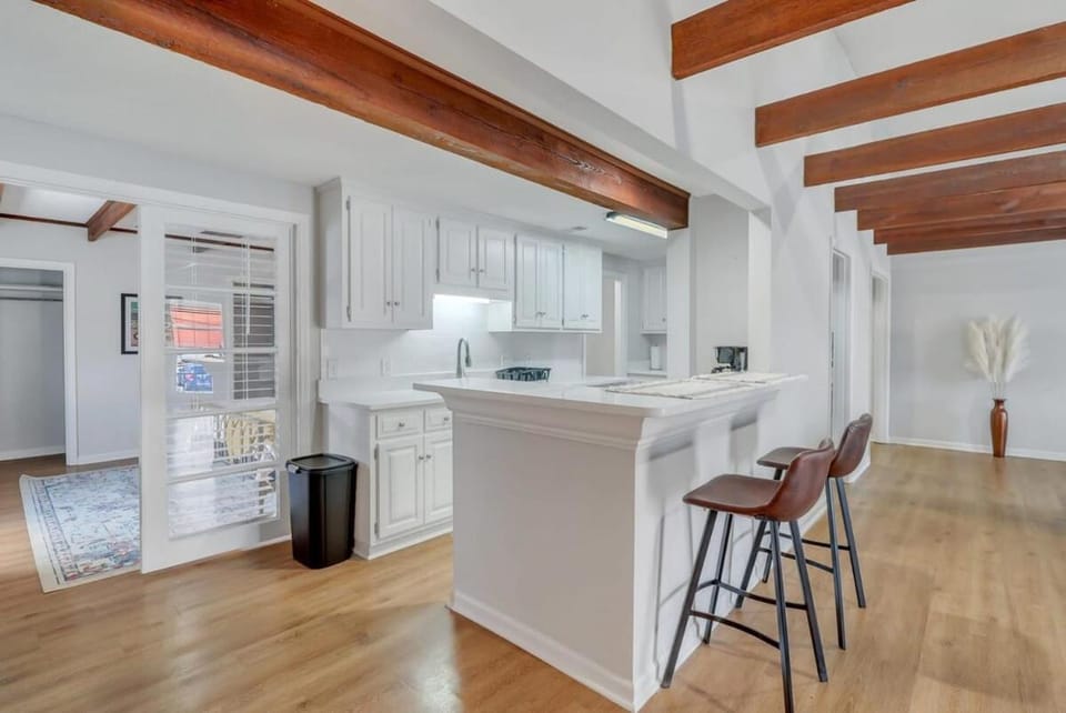 Eagle Creek Loft - Close to Shops Food GSU Apartment in Statesboro