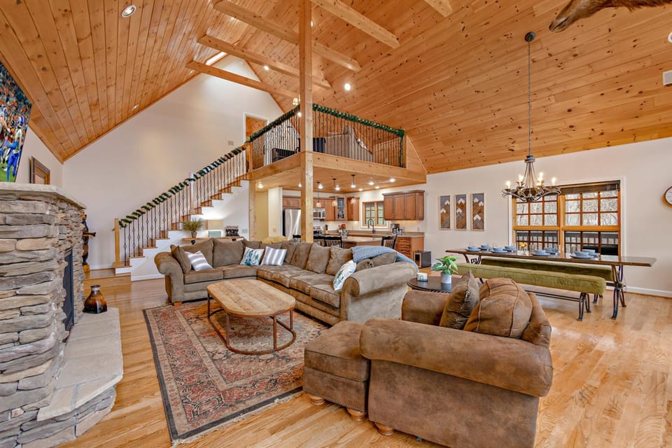 Twin Björn House in Sugar Mountain