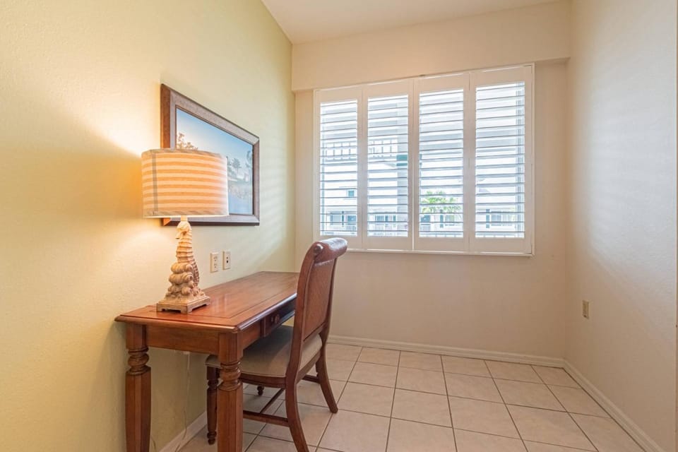 Greenlinks-Lely-Building 1200 House in Collier County