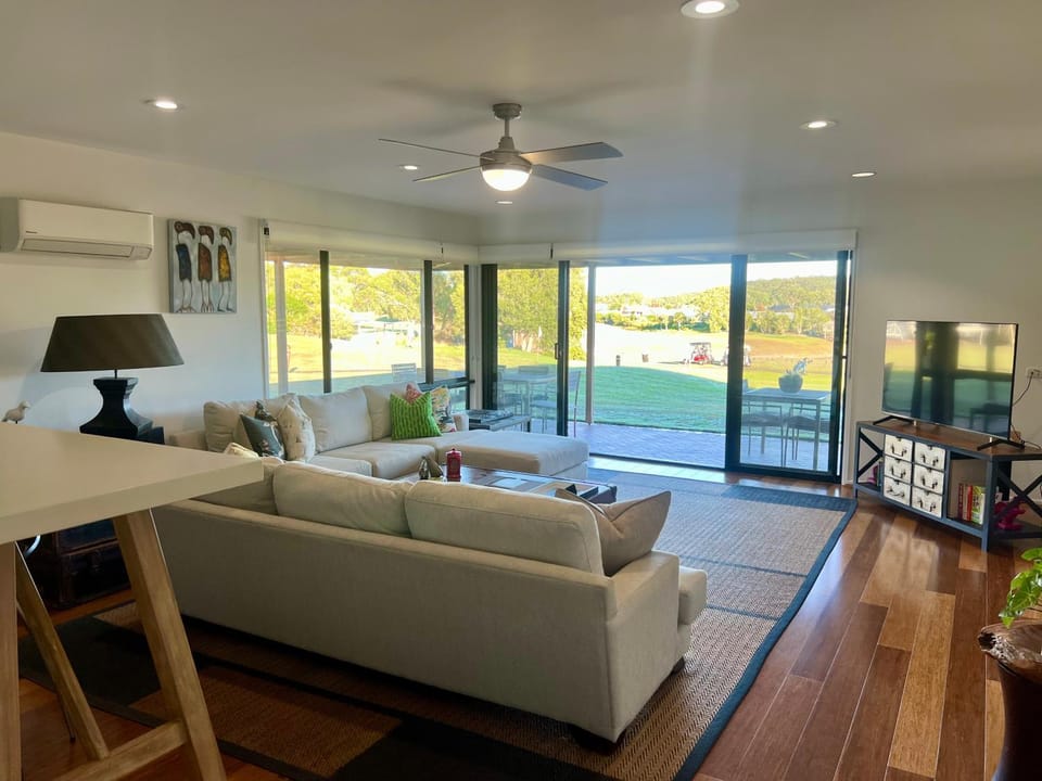 Perfect weekend getaway plus golf at your doorstep Apartment in New South Wales