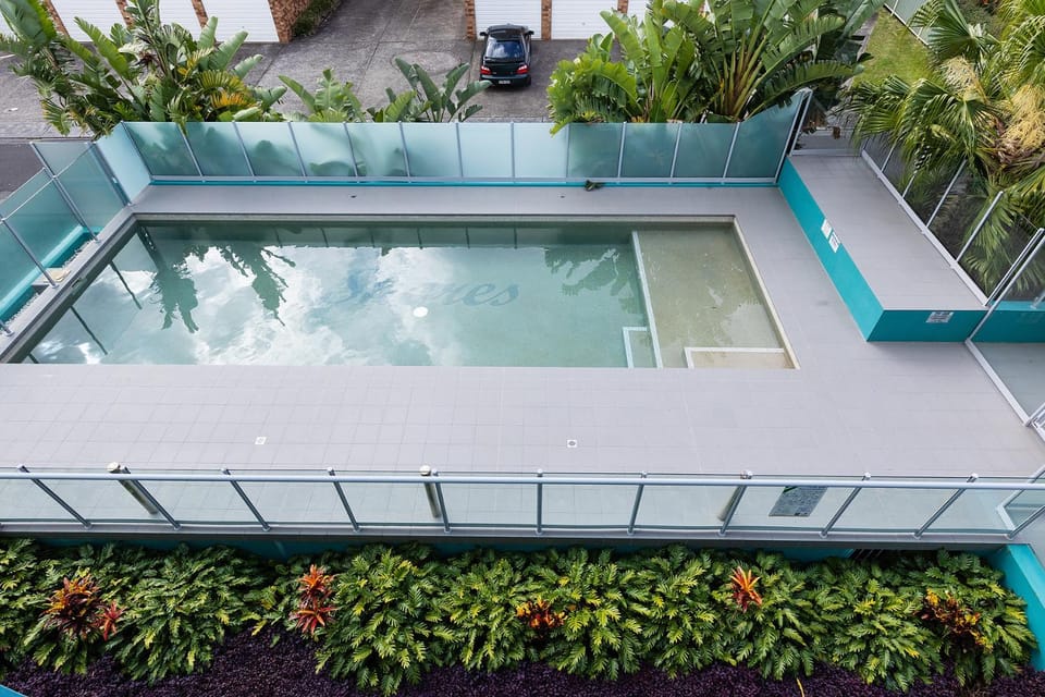 Pool view, Swimming pool