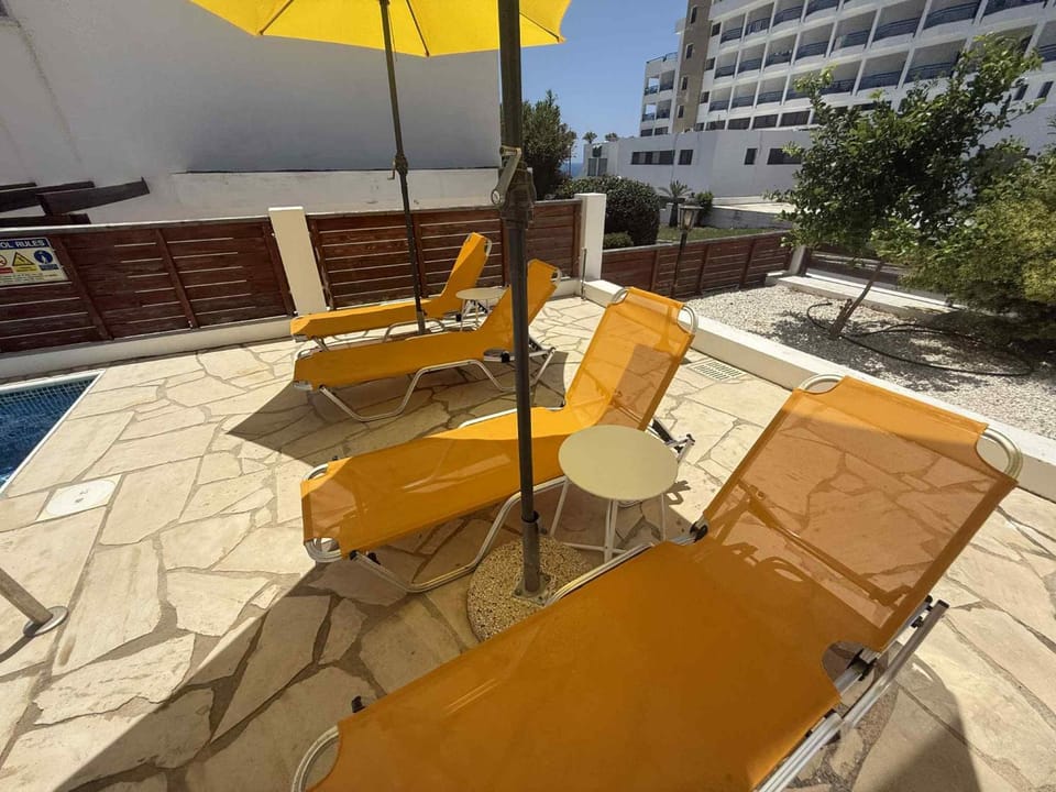 Villa Mulberry Retreat 0,5Km From Everything Villa in Peyia