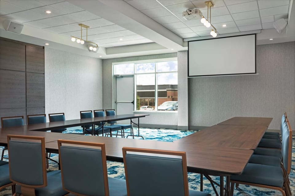 Meeting/conference room